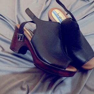 Brand new BOC clogs perfect for any weather